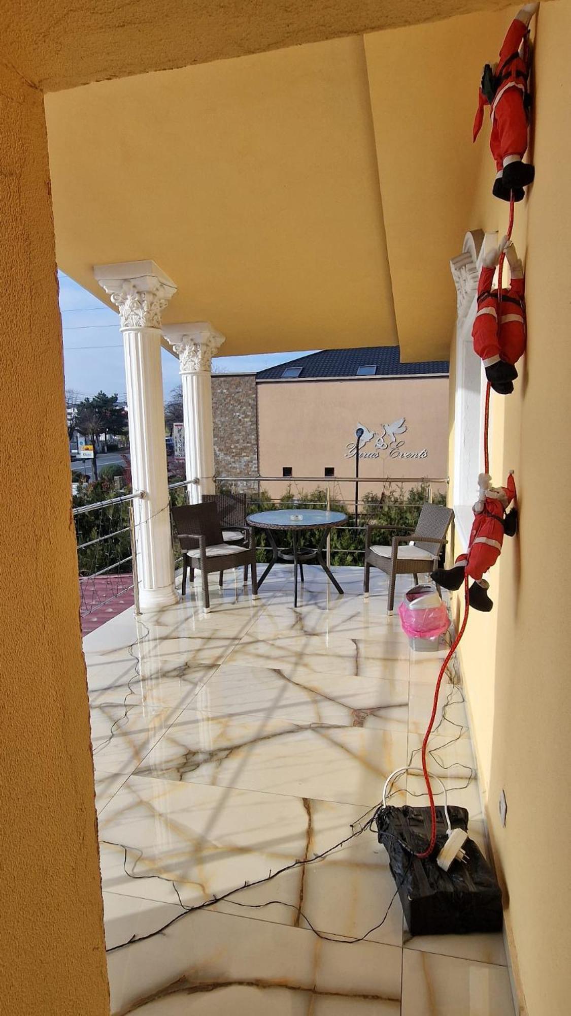 Pensiunea Toma Ploiesti Exterior photo